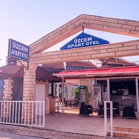 Oezcem Φετιγιέ